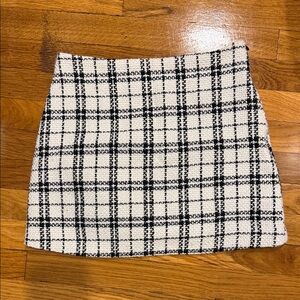 Storia Black and White Checkered Mini Skirt